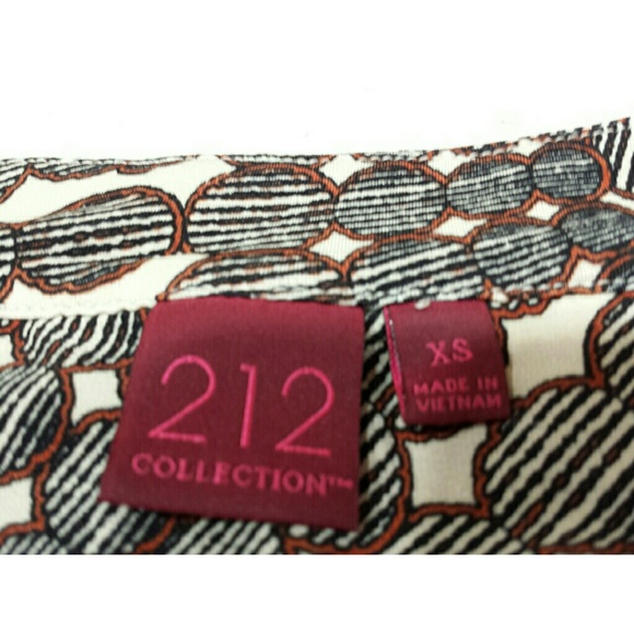 212 Collection sleeveless blouse size XS - Picture 4 of 4